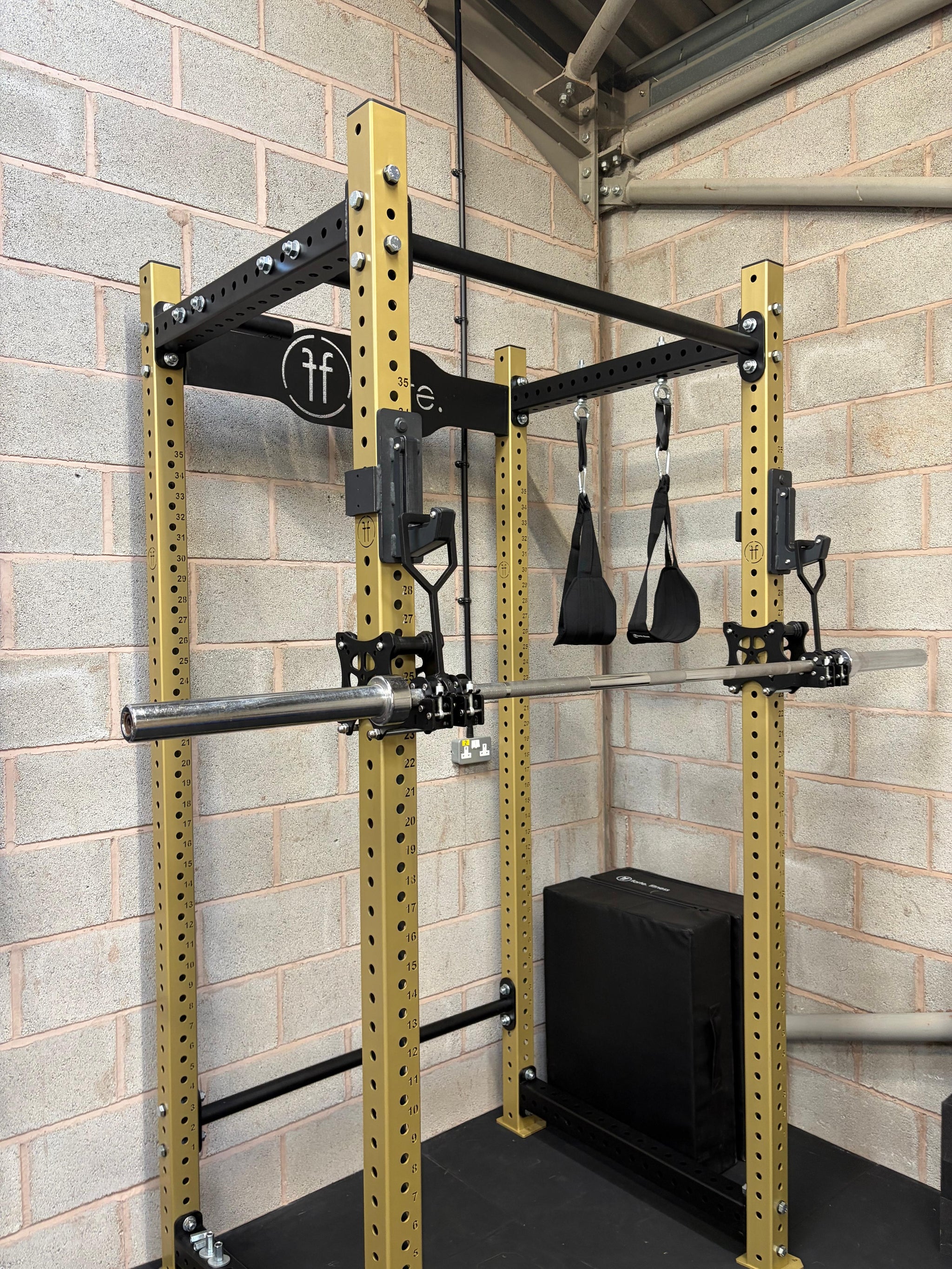 EX-DEMO Power Rack Set up in Gold, with Smith Gliders and Fat grip pullup bar